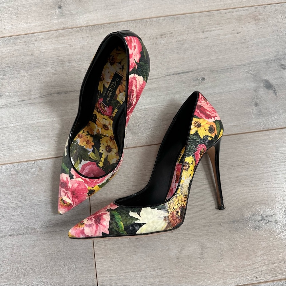 Dolce&Gabbana floral heels 4” heel EU 36 US 6